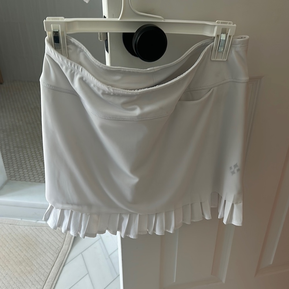 Jofit White Athletic Skirt